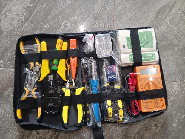 NETWORKING TOOL KIT 15 in 1 · Photo 4
