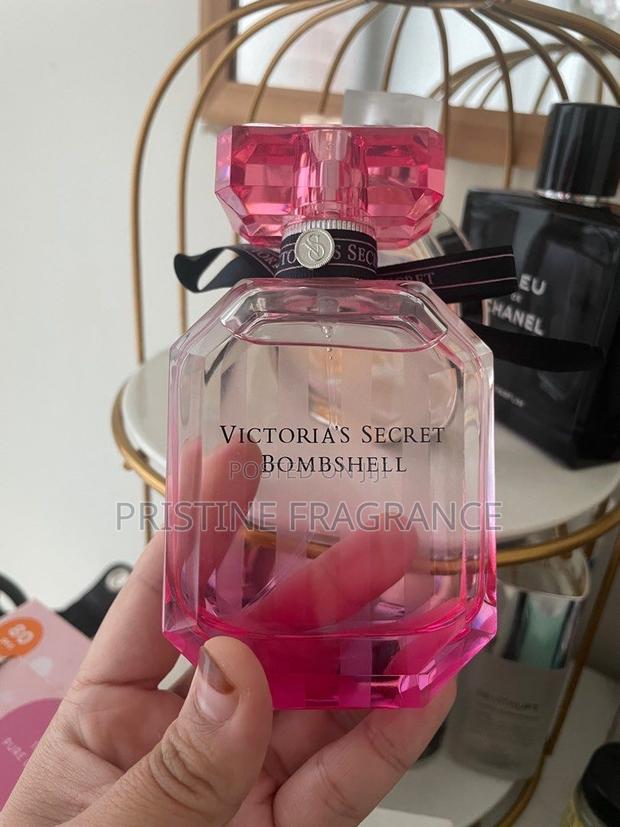 Victoria Secret Bombshell Eau De Parfum · Photo 2