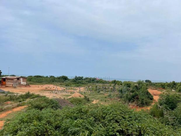 Road Side Plots at DODOWA // Free Documents · Photo 4