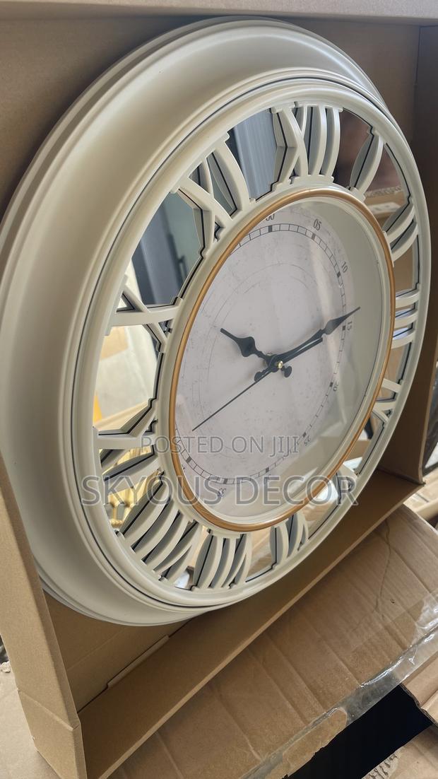 Original Wall Clock · Photo 4