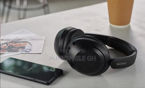 Sony
WH-XB910N Wireless Noise Canceling Headphones · Photo 4