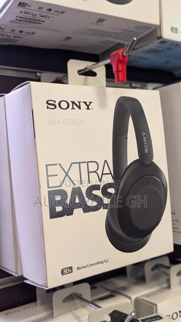 Sony
WH-XB910N Wireless Noise Canceling Headphones · Photo 3
