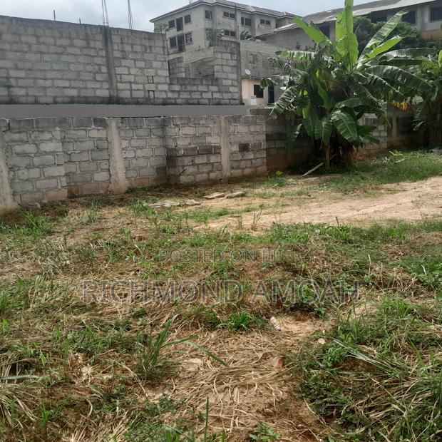Plot With Uncompleted Building for Sale at West Fijia · Photo 2