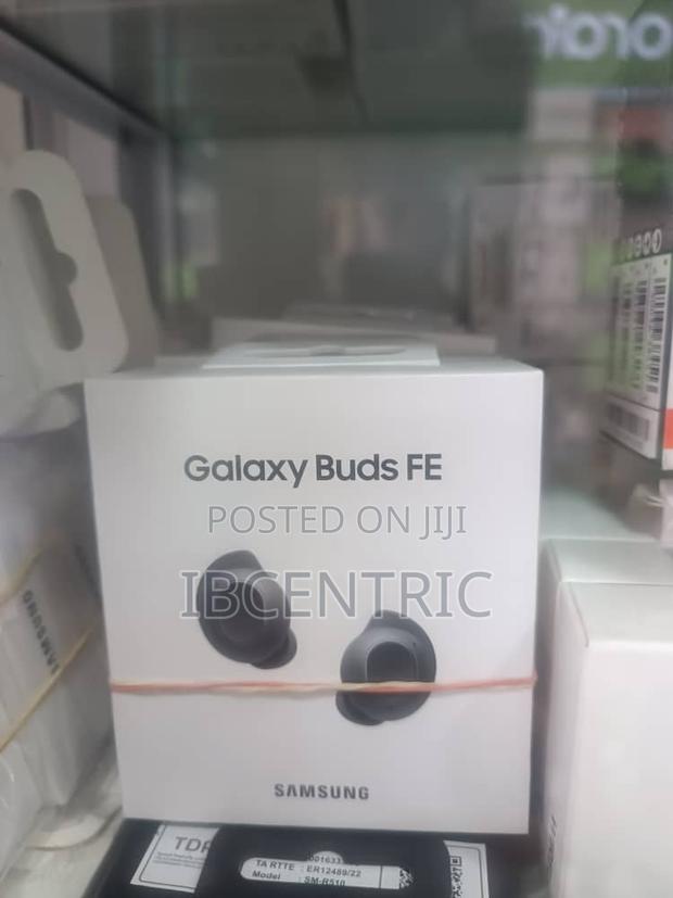 Samsung Galaxy FE Wireless Buds · Photo 3