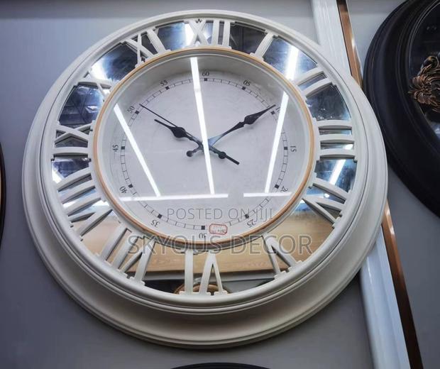 Wall Clock · Photo 2