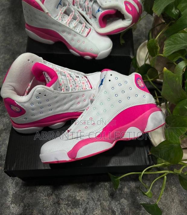 Air Jordan Retro 13 White/Pink · Photo 4