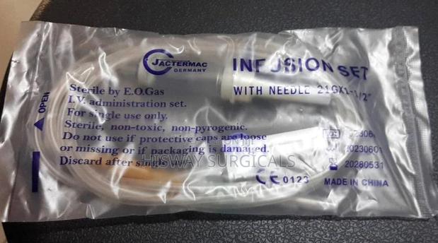 Infusion Giving Set · Photo 2