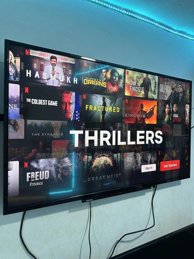 50inches Full Digital Satellite Uhd Led Smart Toshiba Tv photo 4