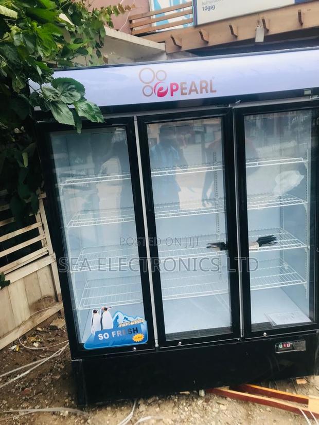 New Pearl 950 Liters 3 Doors Display Fridge · Photo 2