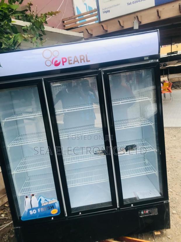 Unique Brand Pearl 3 Doors Display Fridge · Photo 2