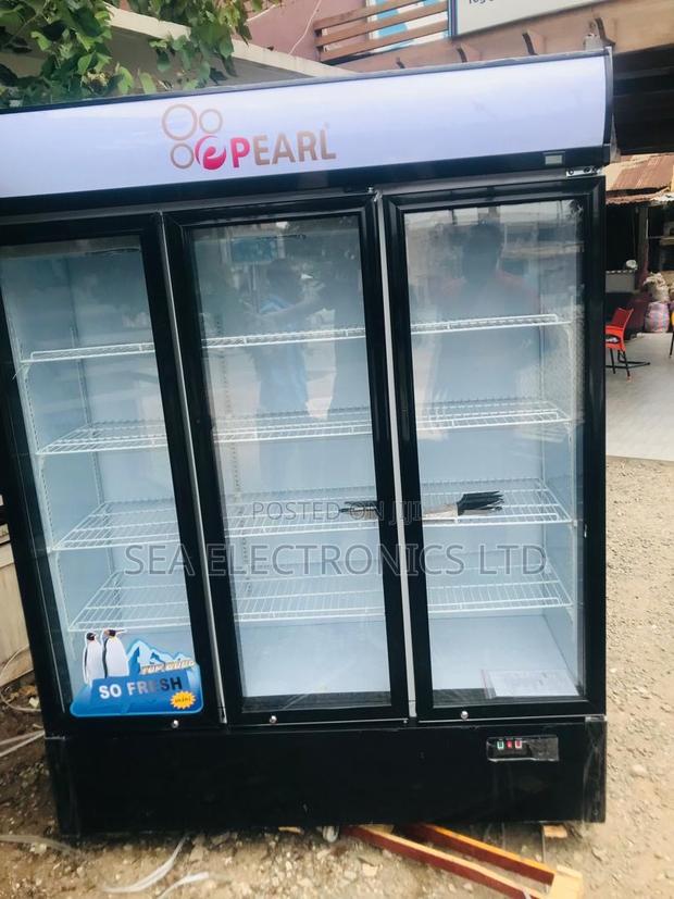Newest Update Pearl 3 Doors Display · Photo 2