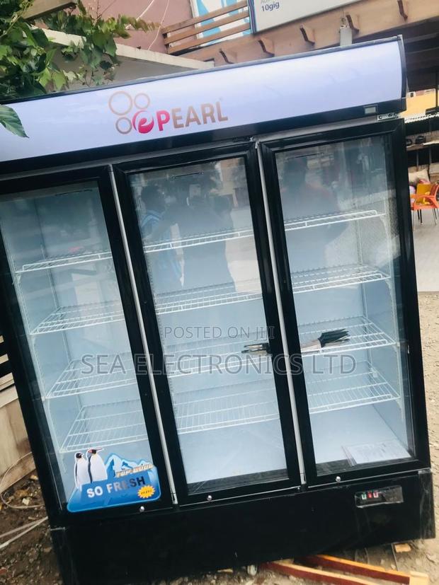 Super Great Pearl 3 Doors Display Fridge · Photo 2