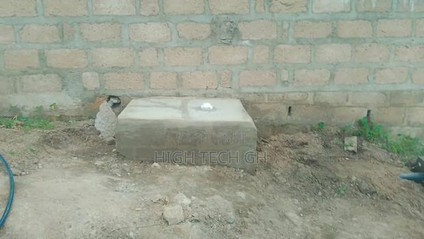 Biogas Toilet Digester Installation//Boi Fill · Photo 2