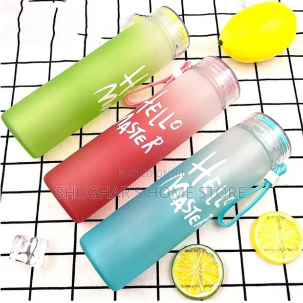 Colourful Glass Water Bottle · Photo 3