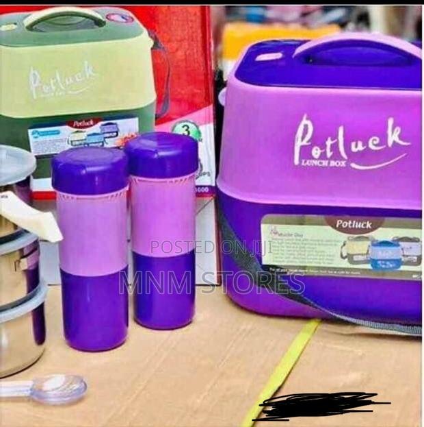 Potluck Lunch Box · Photo 2