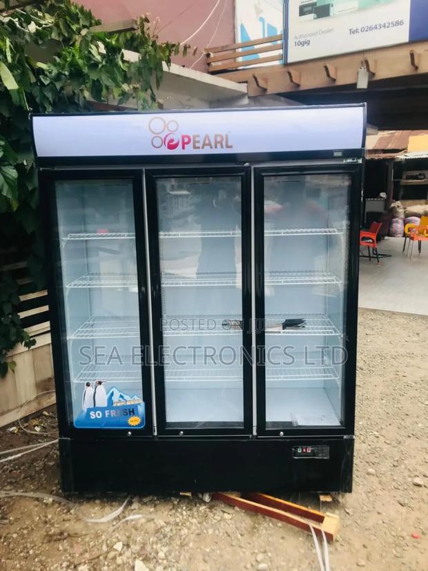Available Pearl 950litres 3 Doors Display Fridge · Photo 2