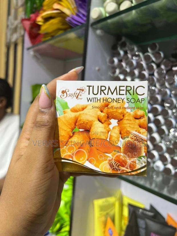 Tumeric And Honey Soap · Photo 2