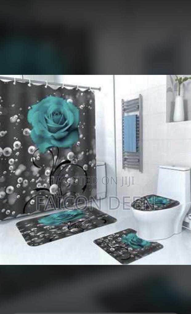 Super Luxury 4 in One Bathroom Set Mats (In Diff Colors · Photo 1