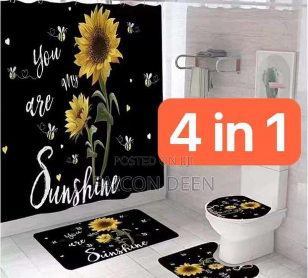 4 Pieces Original Bathroom Set Mat(In Diff Colors · Photo 1