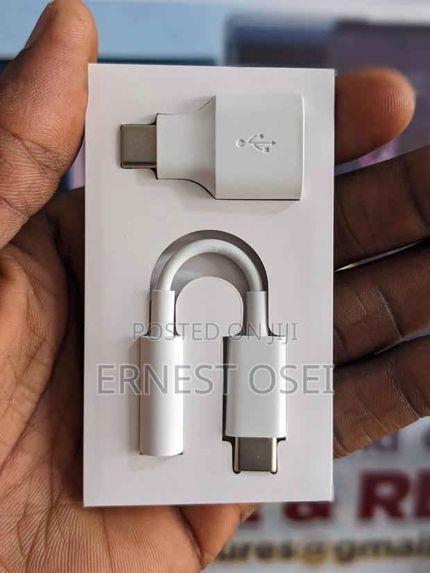 Pixel USB Drive Converter Earpiece Jack Converter · Photo 3