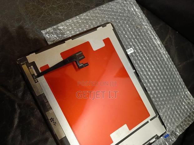 12.9 iPad Screens Available for Sale photo 4