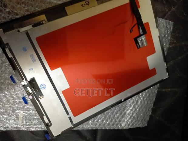 12.9 iPad Screens Available for Sale photo 7