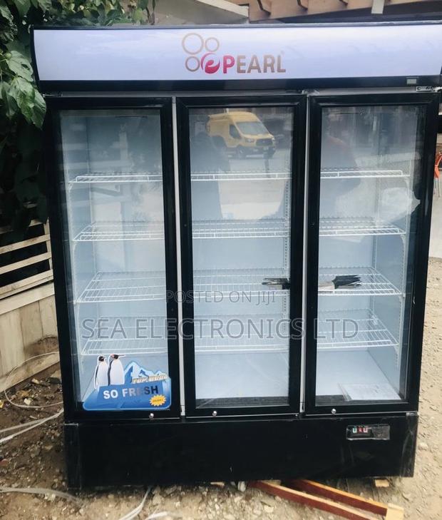 Choose Your Own Pearl 950litres 3 Doors Display Fridge · Photo 2