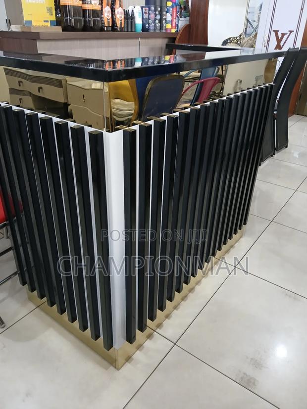 Reception Desk photo 3