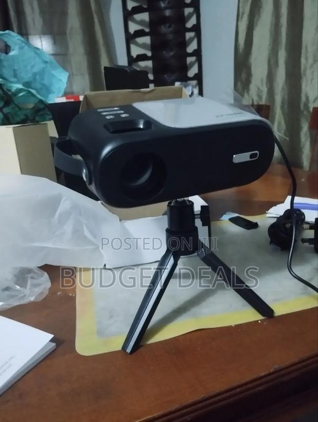 Home Theater Android Projector 12000 Lumens