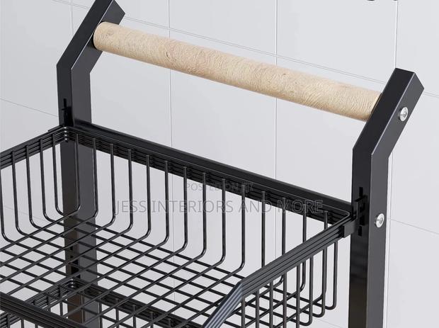 Storage Rack · Photo 4
