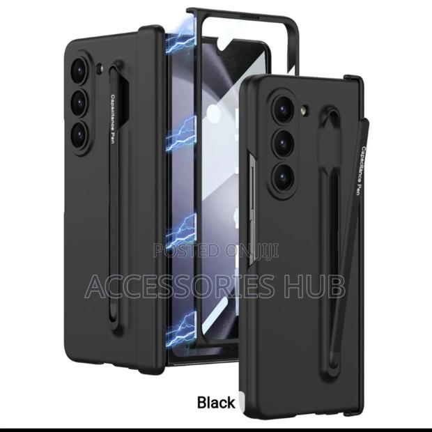 Z Fold 6 Case With a Touch Pen · Photo 3