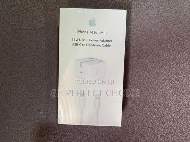 New iPhone Fast Charger With Type C - In Box · Photo 2
