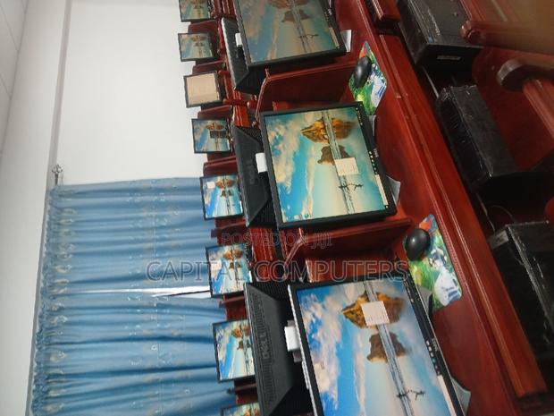 Computer Laboratory for Schools