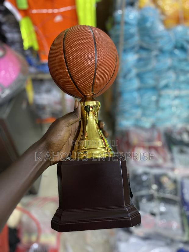 Basketball Trophy · Photo 2