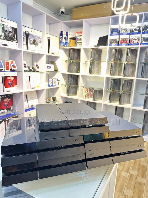 Ps4 Standard Jailbreak With 8 Games · Photo 3
