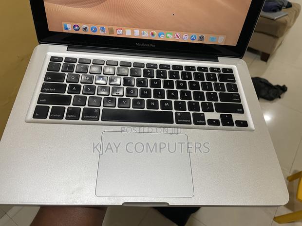 Laptop Apple MacBook Pro 4GB Intel Core 2 Duo HDD 320GB · Photo 1