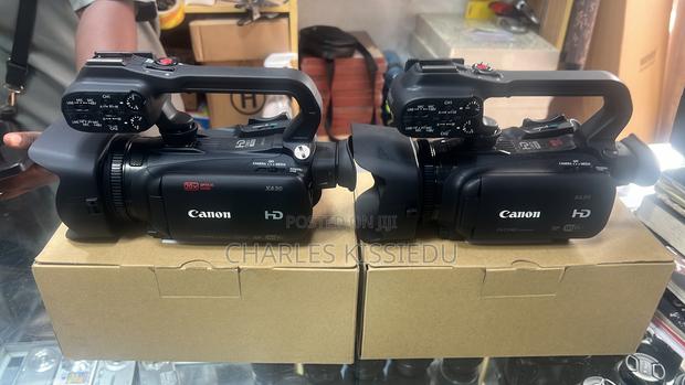 Canon -Xa35 · Photo 2