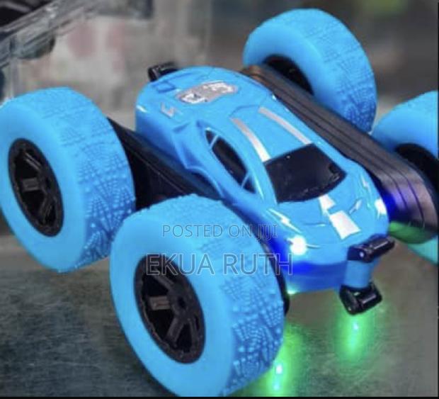 Stunt Remote Control Car · Photo 1
