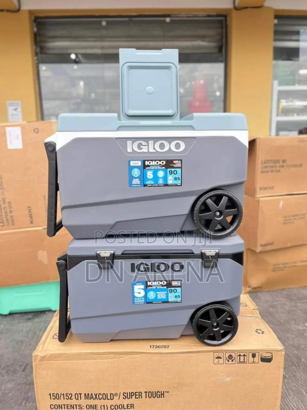 Igloo 90quart Roller Ice Chest photo 6