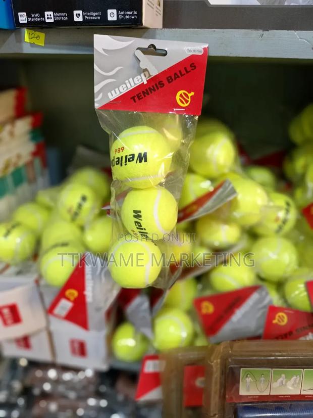 Long Tennis Ball · Photo 2