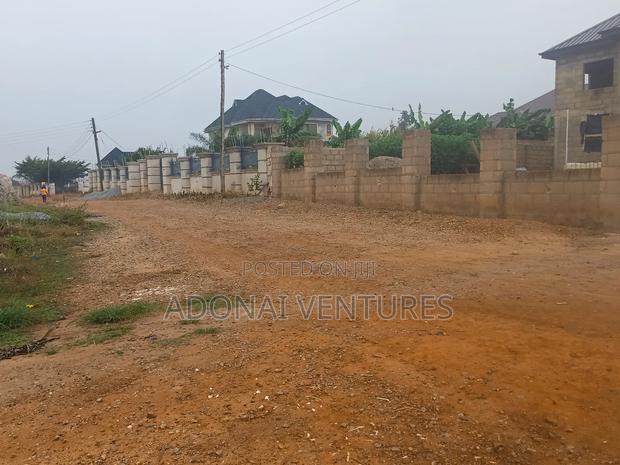 One Plot Available for Sale in Santasi Kokoben · Photo 3