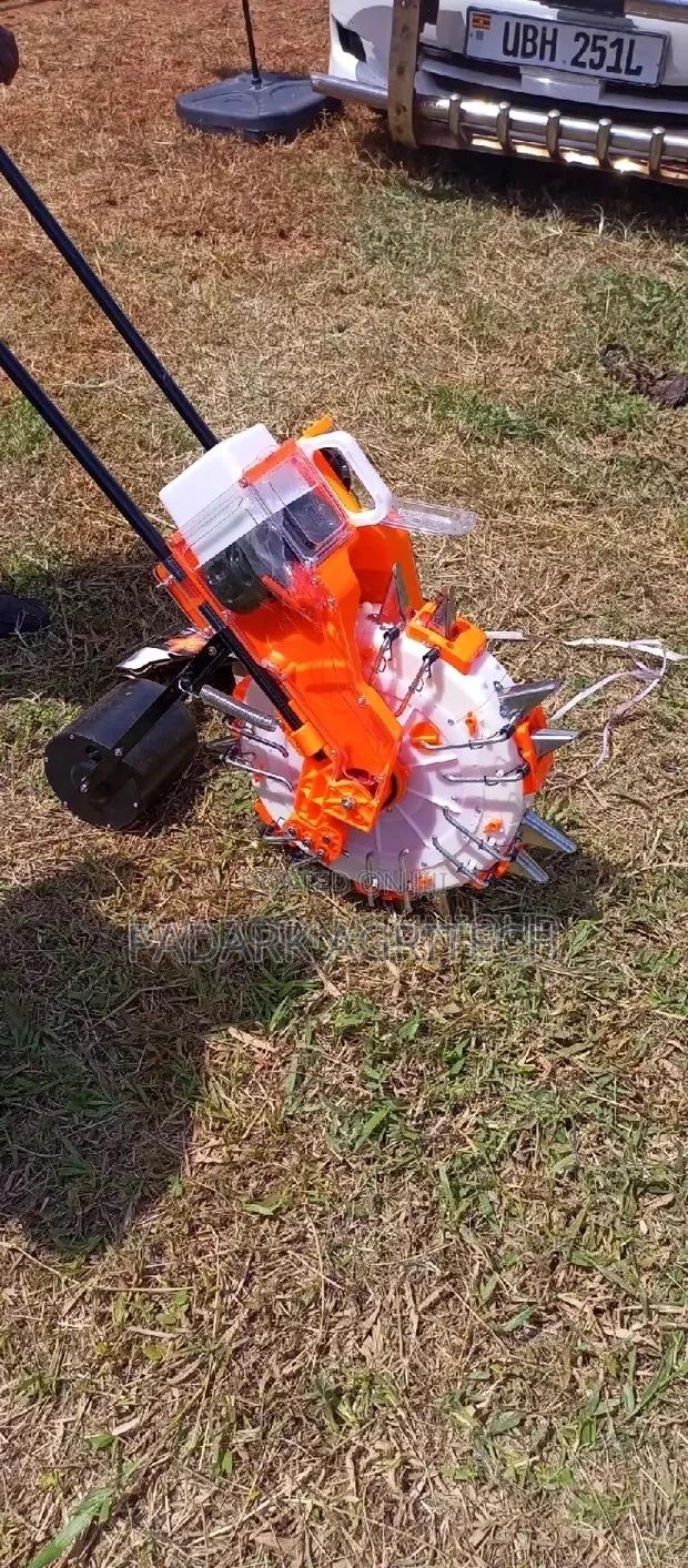 Planting Machine · Photo 3