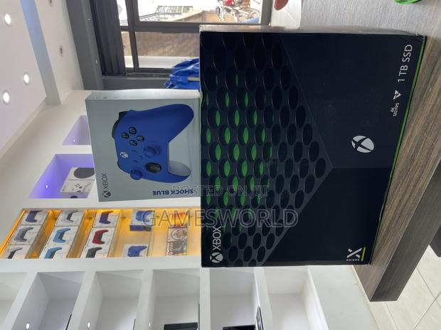 Xbox Series X | 1tb SSD | HDR Gaming | Brand New photo 2