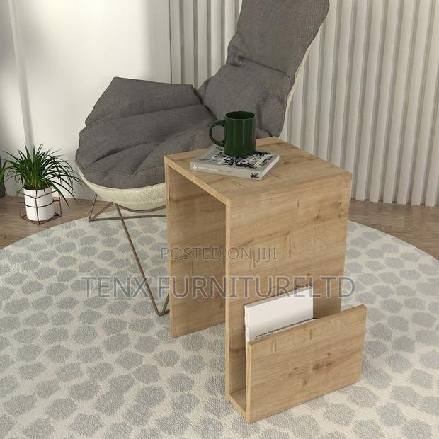 Side Table (Sapphire) · Photo 1