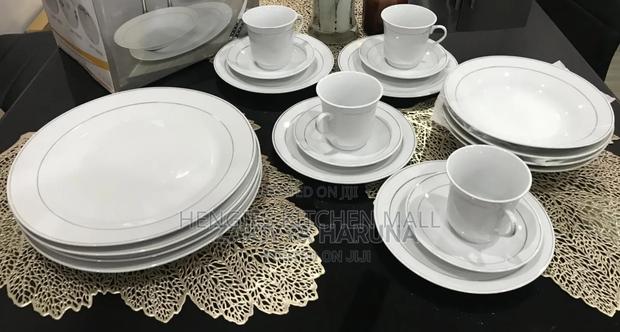 20pcs Porcelain Dinner Set · Photo 2