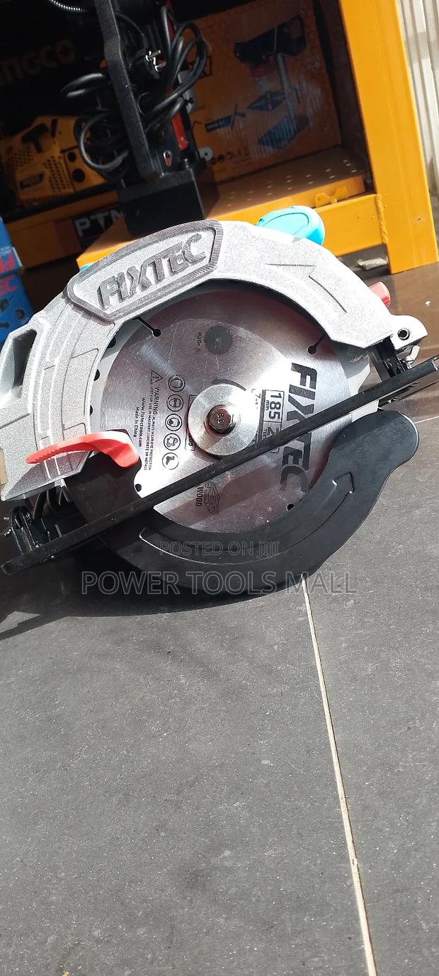 Fixtec 1200W Circular Saw · Photo 4