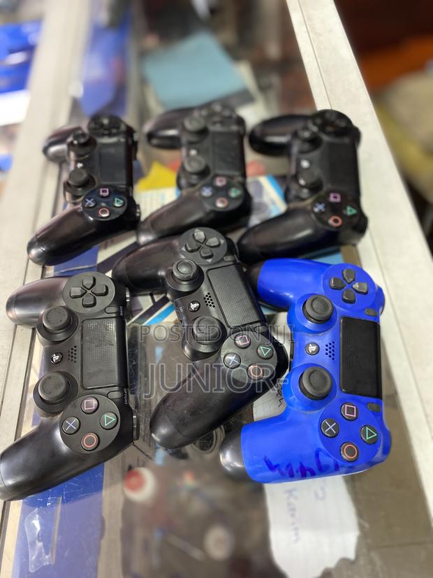 Uk Used Ps4 Pads · Photo 3