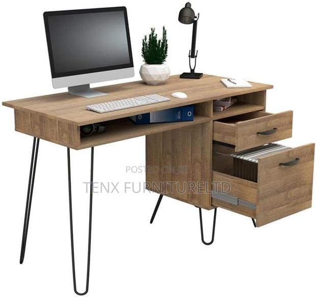 Computer Desk (Retro Style ) · Photo 1