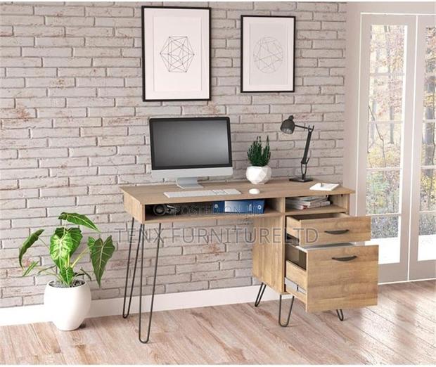 Computer Desk (Retro Style ) · Photo 2