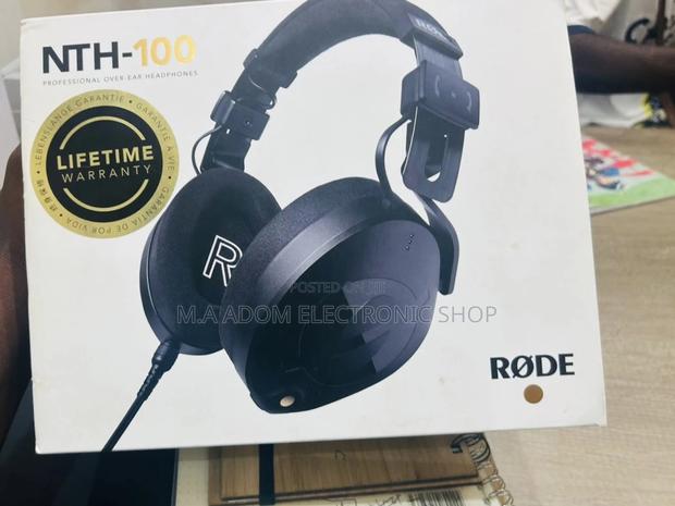 RØDE NTH-100 Professional Over-Ear Headphones(Black) · Photo 2